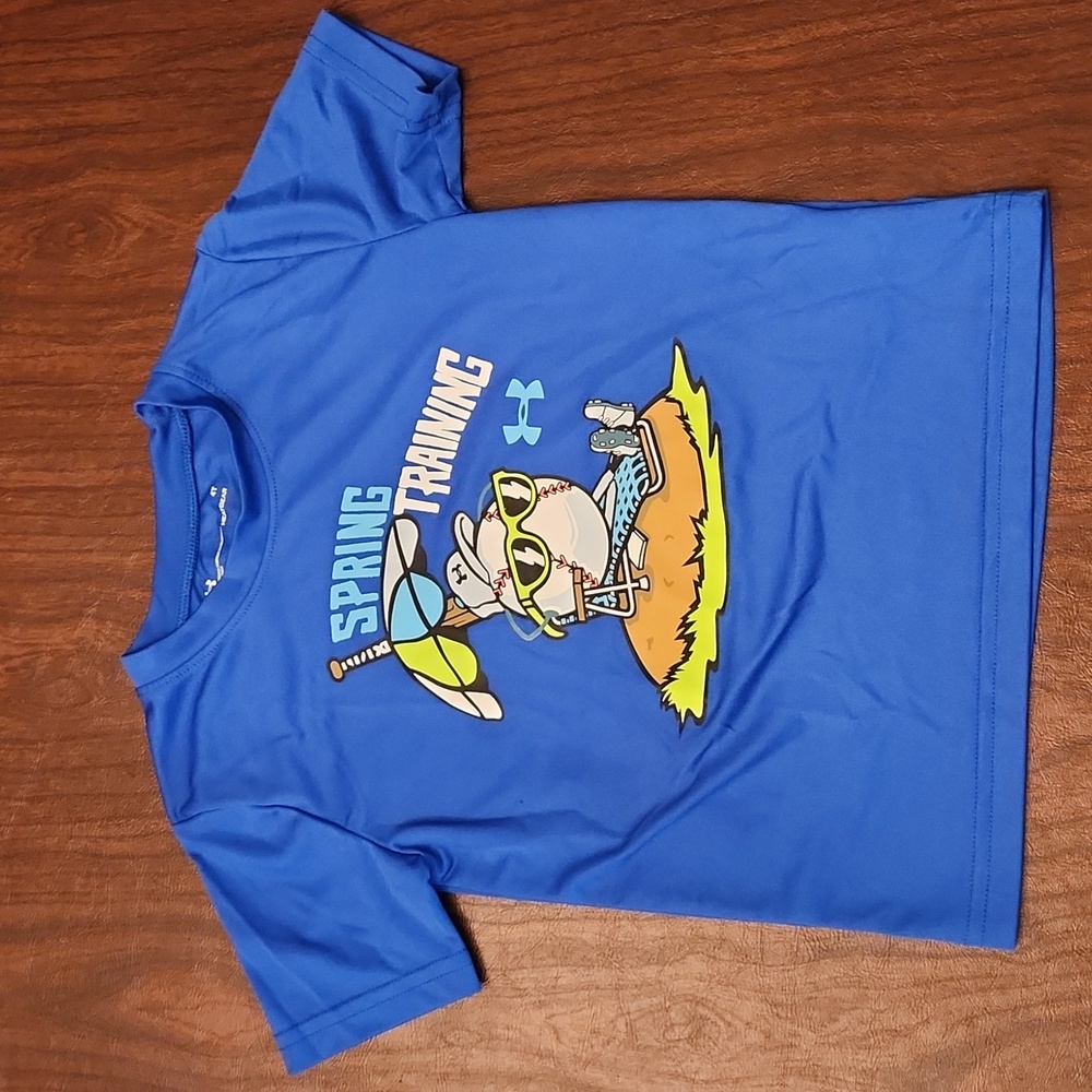 Under Armour boys tshirt - size 4T